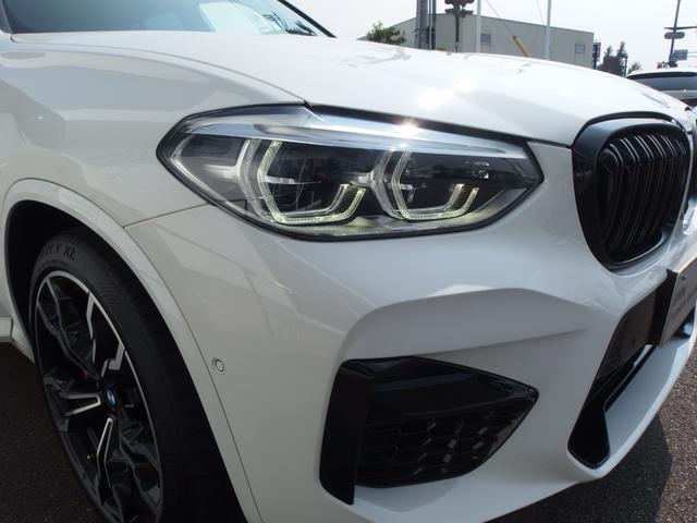 Ｘ３ Ｍ コンペティション　電動パノラマガラスサンルーフ　ハーマンカードンスピーカー　アダプディブＬＥＤヘッドライト　ドライビングアシスト　パーキングアシスト　ハイビームアシスタント　ディスプレイキー　ヘッドアップディスプレイ（42枚目）