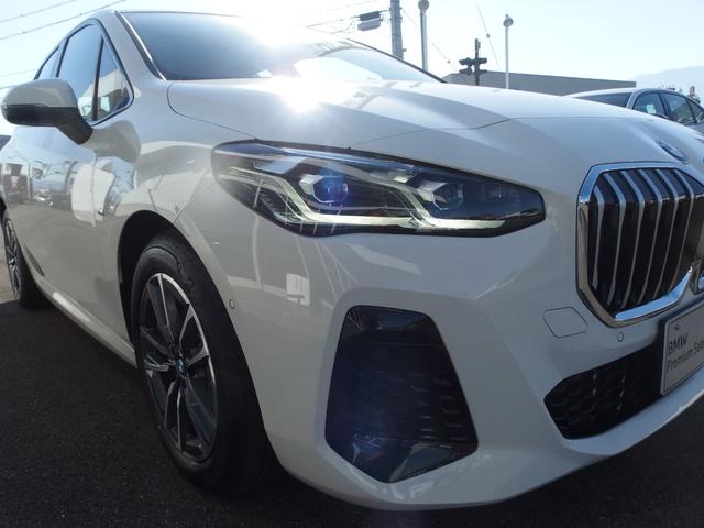 アダプディブＬＥＤヘッドライトになります。