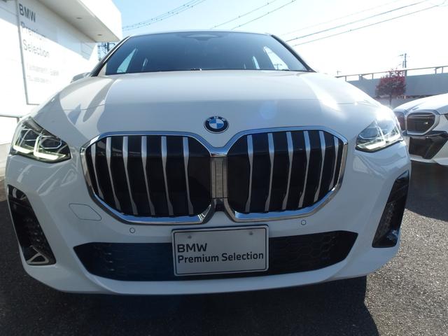 アダプディブＬＥＤヘッドライトになります。