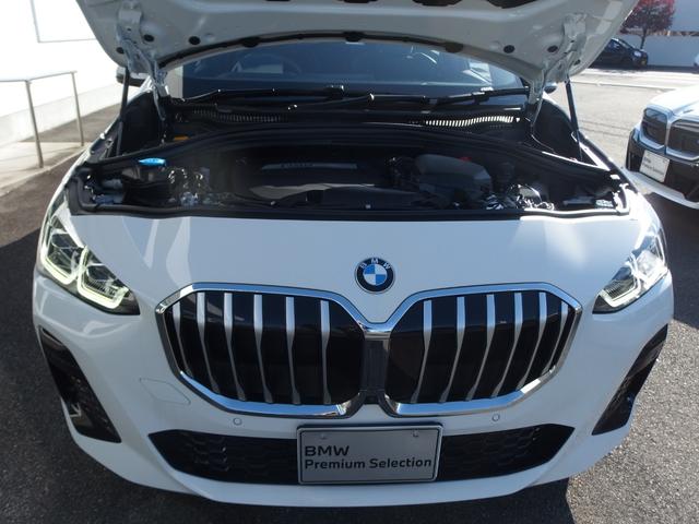 エンジンルームになります。