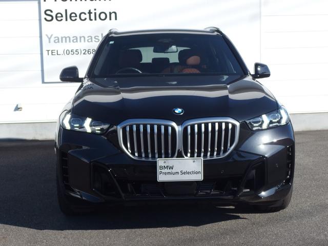 Ｘ５ ｘＤｒｉｖｅ　４０ｄ　Ｍスポーツ　インテグレイテッドアクティブステアリング　アイコニックグロ　２１ＡＷ　ドライビングアシスト　パーキングアシスト　ソフトクローズドア　アダプディブＬＥＤヘッドライト　ハイビームアシスタント（2枚目）