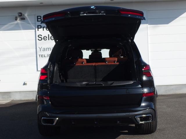 Ｘ５ ｘＤｒｉｖｅ　４０ｄ　Ｍスポーツ　インテグレイテッドアクティブステアリング　アイコニックグロ　２１ＡＷ　ドライビングアシスト　パーキングアシスト　ソフトクローズドア　アダプディブＬＥＤヘッドライト　ハイビームアシスタント（6枚目）