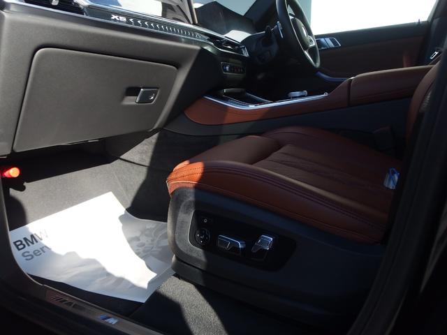 Ｘ５ ｘＤｒｉｖｅ　４０ｄ　Ｍスポーツ　インテグレイテッドアクティブステアリング　アイコニックグロ　２１ＡＷ　ドライビングアシスト　パーキングアシスト　ソフトクローズドア　アダプディブＬＥＤヘッドライト　ハイビームアシスタント（40枚目）