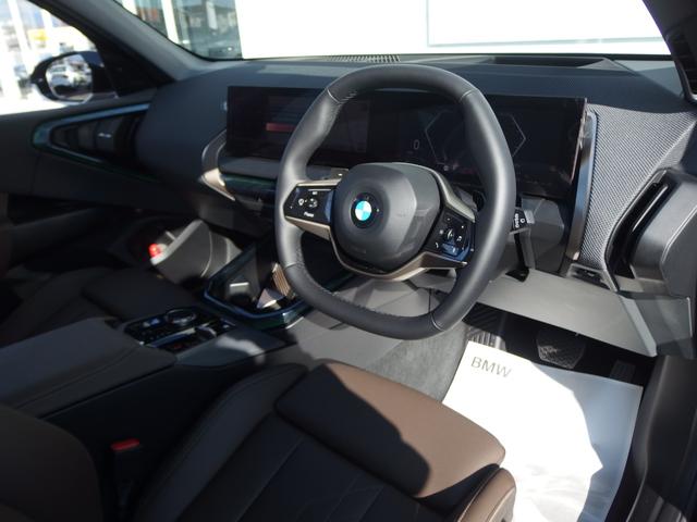 Ｘ３ ２０　ｘＤｒｉｖｅ　Ｘライン　パノラマガラスサンルーフ　ハーマンカードンサウンドシステム　２０ＡＷ　アイコニックグロ－　アダプディブヘッドライト　ハイビームアシスタント　ドライビング．パーキングアシスト　サンプロテクションガラス（13枚目）