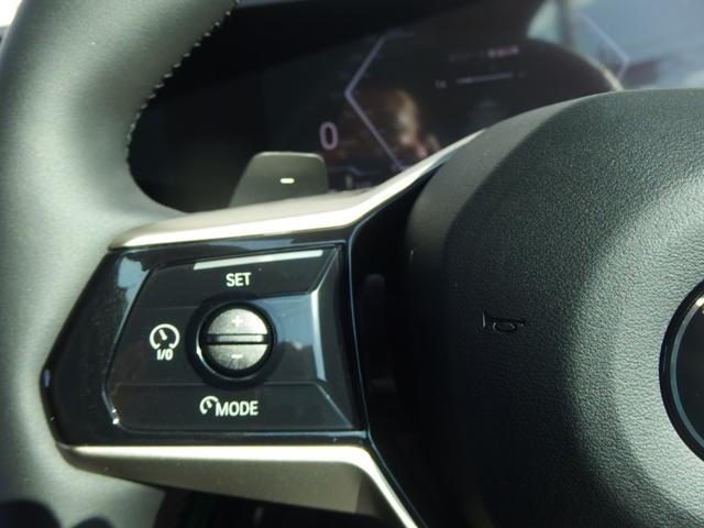 Ｘ３ ２０　ｘＤｒｉｖｅ　Ｘライン　パノラマガラスサンルーフ　ハーマンカードンサウンドシステム　２０ＡＷ　アイコニックグロ－　アダプディブヘッドライト　ハイビームアシスタント　ドライビング．パーキングアシスト　サンプロテクションガラス（20枚目）