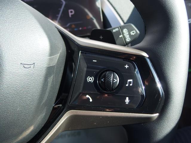 Ｘ３ ２０　ｘＤｒｉｖｅ　Ｘライン　パノラマガラスサンルーフ　ハーマンカードンサウンドシステム　２０ＡＷ　アイコニックグロ－　アダプディブヘッドライト　ハイビームアシスタント　ドライビング．パーキングアシスト　サンプロテクションガラス（21枚目）