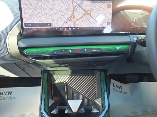 Ｘ３ ２０　ｘＤｒｉｖｅ　Ｘライン　パノラマガラスサンルーフ　ハーマンカードンサウンドシステム　２０ＡＷ　アイコニックグロ－　アダプディブヘッドライト　ハイビームアシスタント　ドライビング．パーキングアシスト　サンプロテクションガラス（38枚目）