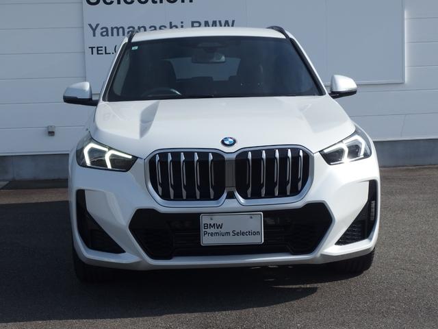 Ｘ１ ｘＤｒｉｖｅ　２０ｉ　Ｍスポーツ　ドライビングアシスト　パーキングアシスト　アダプディブヘッドライト　サンプロテクションガラス　ワイヤレスチャージング　ＵＳＢオーディオインターフェイス　オートマチックテールゲート　アンビエントライト（2枚目）