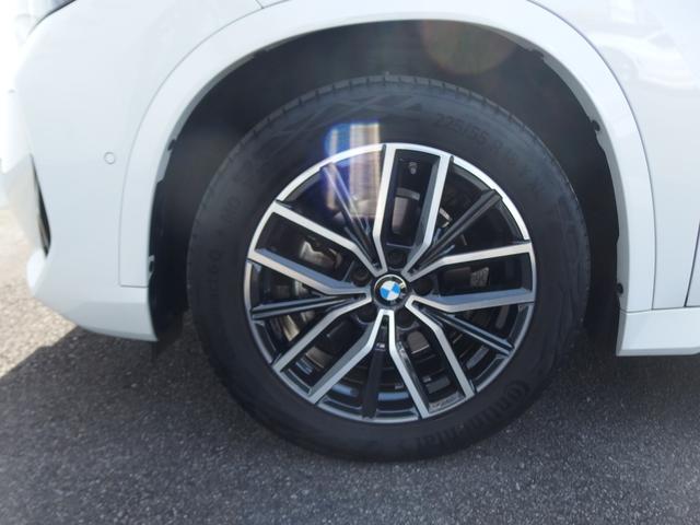 Ｘ１ ｘＤｒｉｖｅ　２０ｉ　Ｍスポーツ　ドライビングアシスト　パーキングアシスト　アダプディブヘッドライト　サンプロテクションガラス　ワイヤレスチャージング　ＵＳＢオーディオインターフェイス　オートマチックテールゲート　アンビエントライト（7枚目）