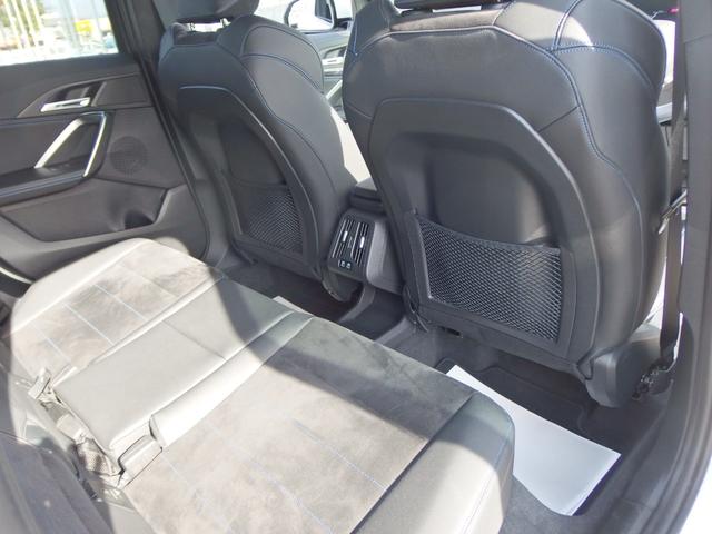 Ｘ１ ｘＤｒｉｖｅ　２０ｉ　Ｍスポーツ　ドライビングアシスト　パーキングアシスト　アダプディブヘッドライト　サンプロテクションガラス　ワイヤレスチャージング　ＵＳＢオーディオインターフェイス　オートマチックテールゲート　アンビエントライト（14枚目）