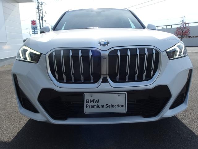 Ｘ１ ｘＤｒｉｖｅ　２０ｉ　Ｍスポーツ　ドライビングアシスト　パーキングアシスト　アダプディブヘッドライト　サンプロテクションガラス　ワイヤレスチャージング　ＵＳＢオーディオインターフェイス　オートマチックテールゲート　アンビエントライト（43枚目）