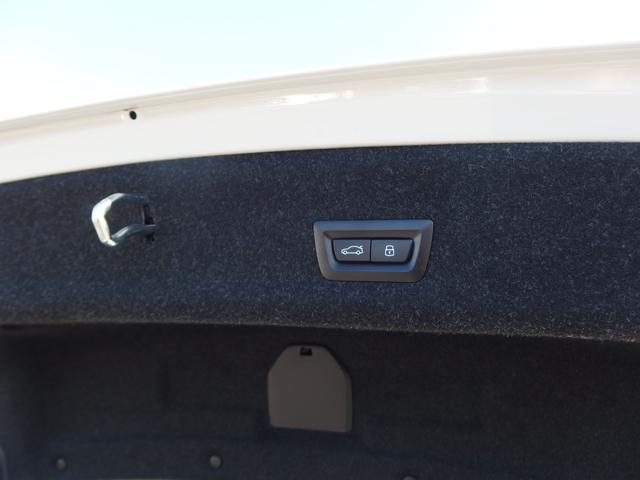 ３シリーズ ３２０ｉ　Ｍスポーツ　ハイラインパッケージ　ハイラインパッケージ　　ドライビングアシストプロフェッショナル　アダプティブＬＥＤヘッドライト　ワイヤレスチャージング　Ｂｌｕｅｔｏｏｔｈ　ＵＳＢオーディオインターフェイス　　ハイビームアシスタント（8枚目）