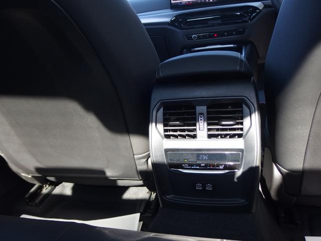 ３シリーズ ３２０ｉ　Ｍスポーツ　ハイラインパッケージ　ハイラインパッケージ　　ドライビングアシストプロフェッショナル　アダプティブＬＥＤヘッドライト　ワイヤレスチャージング　Ｂｌｕｅｔｏｏｔｈ　ＵＳＢオーディオインターフェイス　　ハイビームアシスタント（33枚目）