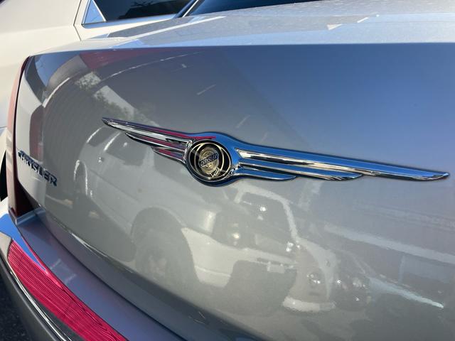 クライスラー・300C 3.5 ディーラー車 右ハンドル 電動レザーシート シートヒーター ナビ ETC 22インチアルミホイール マフラー(15枚目)