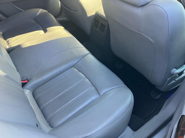 クライスラー・300C 3.5 ディーラー車 右ハンドル 電動レザーシート シートヒーター ナビ ETC 22インチアルミホイール マフラー(20枚目)