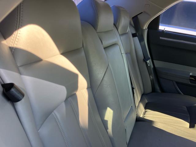 クライスラー・300C 3.5 ディーラー車 右ハンドル 電動レザーシート シートヒーター ナビ ETC 22インチアルミホイール マフラー(21枚目)