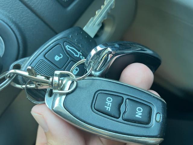 クライスラー・300C 3.5 ディーラー車 右ハンドル 電動レザーシート シートヒーター ナビ ETC 22インチアルミホイール マフラー(42枚目)