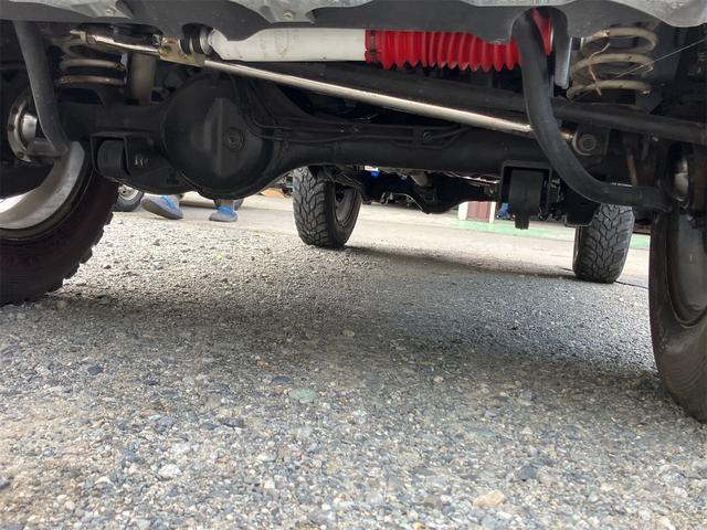 ジムニー クロスアドベンチャー 4WD 5速マニュアル リフトアップ CD/MD ETC シートヒーター キーレスエントリー 衝突安全ボディ 16インチアルミ ライトレベライザー ウインカー付き電動格納ドアミラー メッキグリル(8枚目)