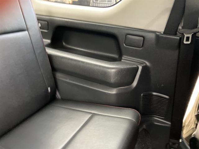 ジムニー クロスアドベンチャー 4WD 5速マニュアル リフトアップ CD/MD ETC シートヒーター キーレスエントリー 衝突安全ボディ 16インチアルミ ライトレベライザー ウインカー付き電動格納ドアミラー メッキグリル(49枚目)