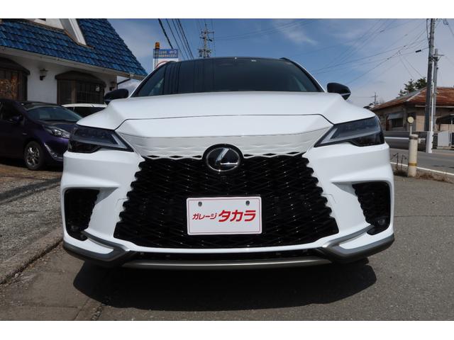 ＲＸ３５０　Ｆスポーツ　ワンオーナー　禁煙車　シートカラーダークローズ　メーカーオプション　ドライブレコーダー　ナビ　バックカメラ　全周囲カメラ　革シート　パワーシート　シートヒーター　ＥＴＣ２．０　クリアランスソナー(3枚目)