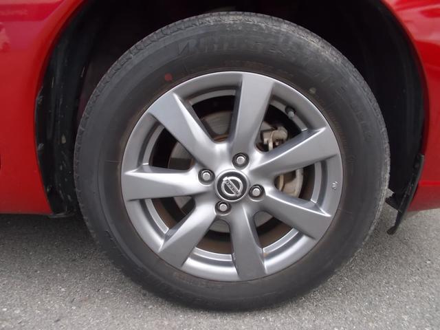 ノート X FOUR ブラックアロー 4WD ナビ フルセグTV バックカメラ 全周囲モニター ドライブレコーダー ETC プッシュスタート LEDヘッドライト オートエアコン 横滑り防止 純正アルミ 純正フロアマット(23枚目)