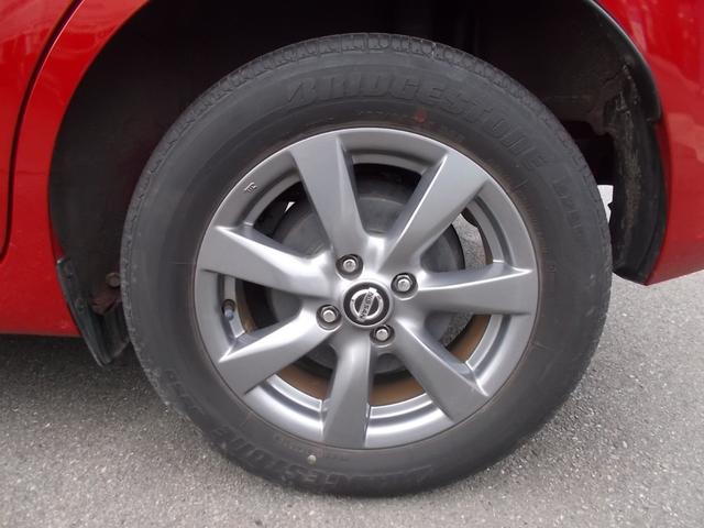 ノート X FOUR ブラックアロー 4WD ナビ フルセグTV バックカメラ 全周囲モニター ドライブレコーダー ETC プッシュスタート LEDヘッドライト オートエアコン 横滑り防止 純正アルミ 純正フロアマット(25枚目)