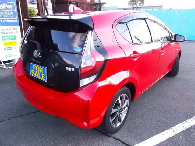 アクア リルヴィーS フロアAT ワンオーナー ナビ フルセグTV バックカメラ ドライブレコーダー プッシュスタート ETC シートヒーター アイドリングストップ ウインカーミラー 純正アルミホイール 純正フロアマット(4枚目)