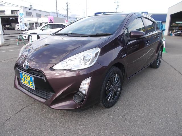 アクア Ｓ　ナビＴＶ　Ｂｌｕｅｔｏｏｔｈ接続　ＥＴＣ　レーンアシスト　衝突被害軽減ブレーキ　オートマチックハイビーム　キーレス　オートエアコン　アルミ　純正フロアマット　走行距離８．８万キロ　車検令和８年３月まで（2枚目）