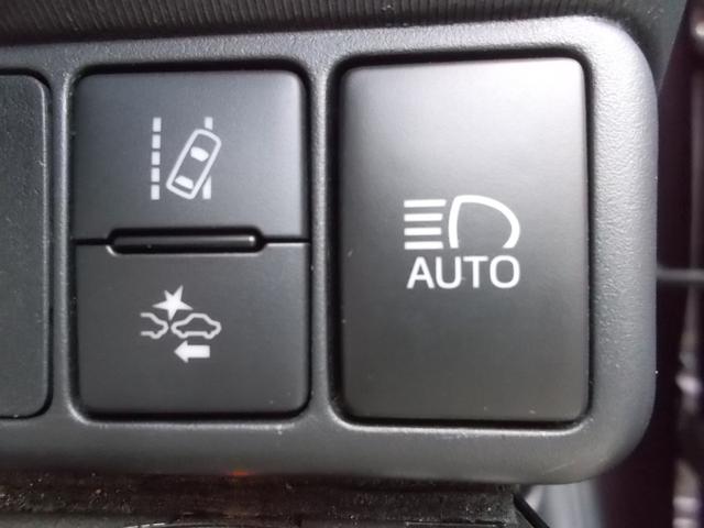 アクア Ｓ　ナビＴＶ　Ｂｌｕｅｔｏｏｔｈ接続　ＥＴＣ　レーンアシスト　衝突被害軽減ブレーキ　オートマチックハイビーム　キーレス　オートエアコン　アルミ　純正フロアマット　走行距離８．８万キロ　車検令和８年３月まで（9枚目）