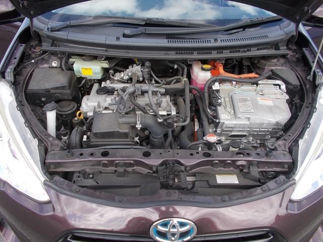 アクア Ｓ　ナビＴＶ　Ｂｌｕｅｔｏｏｔｈ接続　ＥＴＣ　レーンアシスト　衝突被害軽減ブレーキ　オートマチックハイビーム　キーレス　オートエアコン　アルミ　純正フロアマット　走行距離８．８万キロ　車検令和８年３月まで（18枚目）