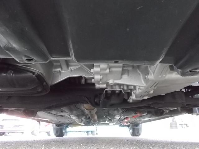 アクア Ｓ　ナビＴＶ　Ｂｌｕｅｔｏｏｔｈ接続　ＥＴＣ　レーンアシスト　衝突被害軽減ブレーキ　オートマチックハイビーム　キーレス　オートエアコン　アルミ　純正フロアマット　走行距離８．８万キロ　車検令和８年３月まで（19枚目）