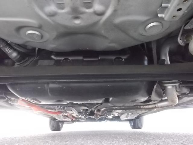 アクア Ｓ　ナビＴＶ　Ｂｌｕｅｔｏｏｔｈ接続　ＥＴＣ　レーンアシスト　衝突被害軽減ブレーキ　オートマチックハイビーム　キーレス　オートエアコン　アルミ　純正フロアマット　走行距離８．８万キロ　車検令和８年３月まで（20枚目）