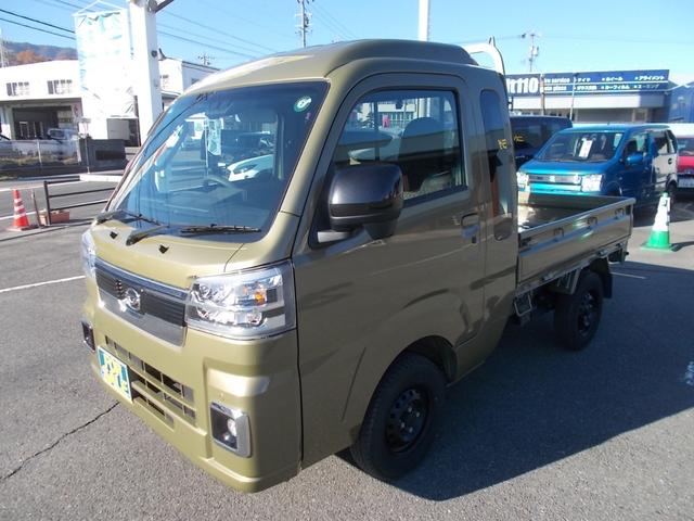 ハイゼットトラック ジャンボＳＡＩＩＩｔ　４ＷＤ　５速ＭＴ　１オーナー　ナビ　リヤカメラ　ドライブレコーダー　プッシュスタート　ＥＴＣ　ＬＥＤヘッドライト　フォグランプ　横滑り防止　アイドリングストップ　クリアランスソナー　ＡＢＳ　電格ミラー（2枚目）