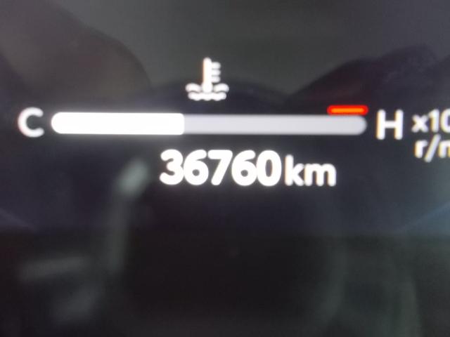 ハリアー Z レザーパッケージ 4WD ナビ フルセグTV バックカメラ エアロ 電動シート 革シート シートヒーター クルーズコントロール ETC プッシュスタート LEDヘッドライト 電動リアゲート 純正アルミ 純正フロアマット(7枚目)