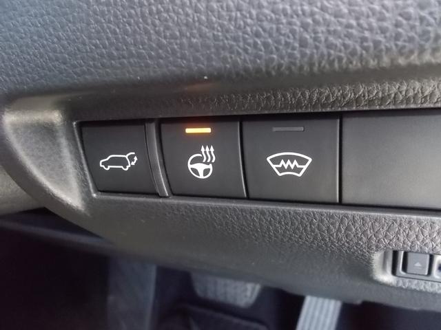 ハリアー Z レザーパッケージ 4WD ナビ フルセグTV バックカメラ エアロ 電動シート 革シート シートヒーター クルーズコントロール ETC プッシュスタート LEDヘッドライト 電動リアゲート 純正アルミ 純正フロアマット(19枚目)