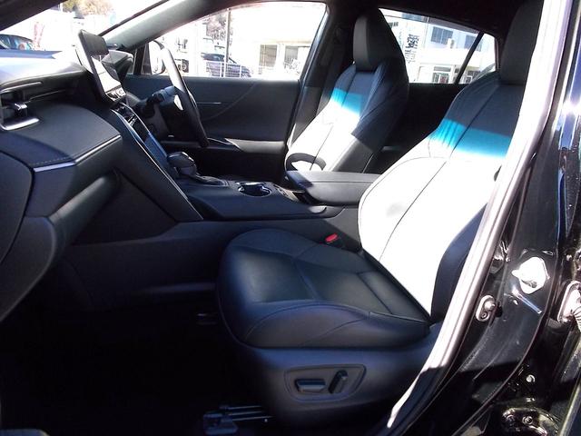 ハリアー Z レザーパッケージ 4WD ナビ フルセグTV バックカメラ エアロ 電動シート 革シート シートヒーター クルーズコントロール ETC プッシュスタート LEDヘッドライト 電動リアゲート 純正アルミ 純正フロアマット(26枚目)