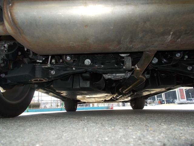 ハリアー Z レザーパッケージ 4WD ナビ フルセグTV バックカメラ エアロ 電動シート 革シート シートヒーター クルーズコントロール ETC プッシュスタート LEDヘッドライト 電動リアゲート 純正アルミ 純正フロアマット(38枚目)