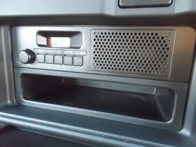 ハイゼットカーゴ スペシャルSAIII ハイルーフ 4WD ワンオーナー 両側スライドドア オートマチックハイビーム アイドリングストップ エアコン パワーステアリング ABS 衝突防止 エアバッグ 横滑り防止 純正フロアマット 修復歴有(8枚目)