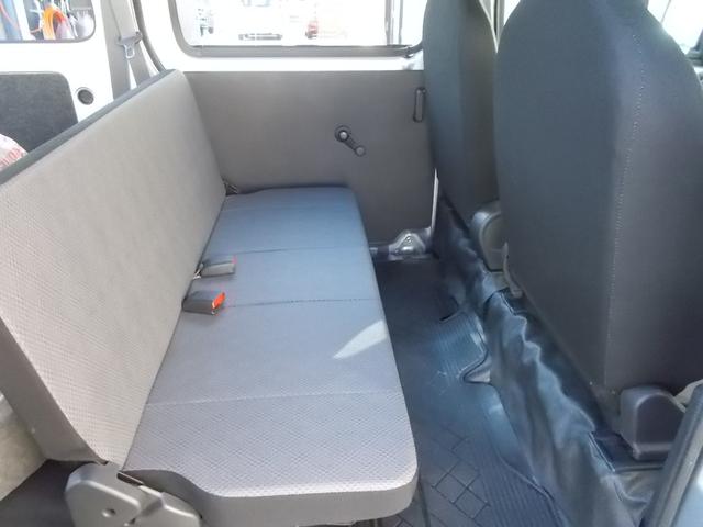 ハイゼットカーゴ スペシャルSAIII ハイルーフ 4WD ワンオーナー 両側スライドドア オートマチックハイビーム アイドリングストップ エアコン パワーステアリング ABS 衝突防止 エアバッグ 横滑り防止 純正フロアマット 修復歴有(17枚目)