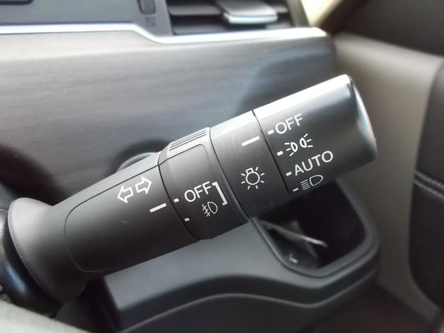 フリード＋ Ｇ　ナビ　フルセグＴＶ　バックカメラ　Ｂｌｕｅｔｏｏｔｈ　両側電動スライドドア　ＥＴＣ　ドライブレコーダー　オートエアコン　オートライト　プッシュスタート　純正アルミホイール　純正フロアマット（12枚目）