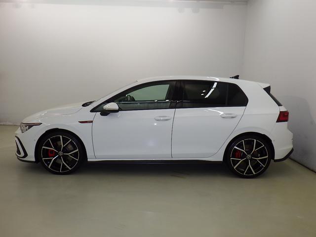 ゴルフＧＴＩ ベースグレード　認定中古車　ワンセグＴＶ　シートヒーター　アルミホイール　スマートキー　ＥＴＣ　盗難防止システム　記録簿　サイドエアバッグ　横滑り防止装置　オートクルーズコントロール（6枚目）