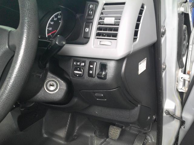 ハイエースワゴン キャンピングカー　昇降ベッド　後期フェイス　ＬＥＤヘッドライト　冷蔵庫　電子レンジ　２２００Ｗインバーター　シンク　ＦＦヒーター（24枚目）