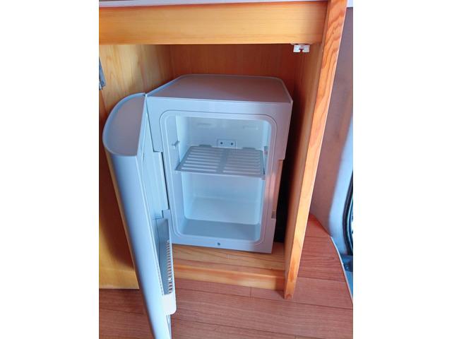 ハイエースバン キャンピングカー AtoZ アメリア キャンピングカー AtoZ アメリア 冷蔵庫 電子レンジ 正弦波インバーター1500W 後期フェイス(19枚目)