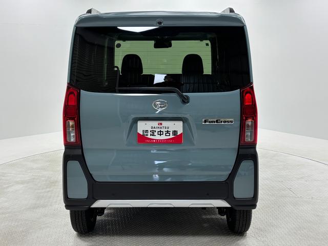 タント ファンクロス　４ＷＤ　ディスプレイオーディオ　ＥＴＣ　ディスプレイオーディオ　バックカメラ　　　ＥＴＣ　シートヒーター　クルーズコントロール　両側電動スライドドア　オートライト　オートエアコン　ＬＥＤヘッドランプ　ＬＥＤフォグランプ　ＣＶＴ（4枚目）