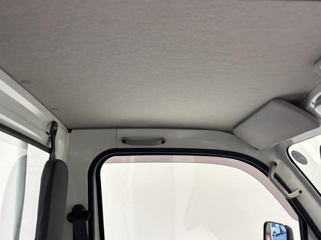 当社では自社サービス工場を併設しております!車検・点検整備の依頼はもちろん、何かお困りごとや不安な点がありましたら、お気軽にご相談ください!