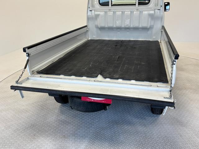 テールゲートチェーン付き