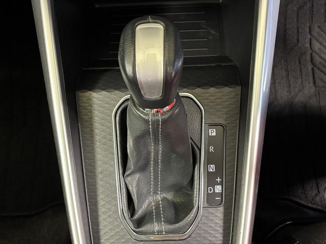 ロッキー プレミアムG ディスプレイオーディオ 全方位カメラ ドラレコ ETC シートヒーター ターボエンジン クルーズコントロール オートライト オートエアコン LEDヘッドランプ LEDフォグランプ CVT(12枚目)