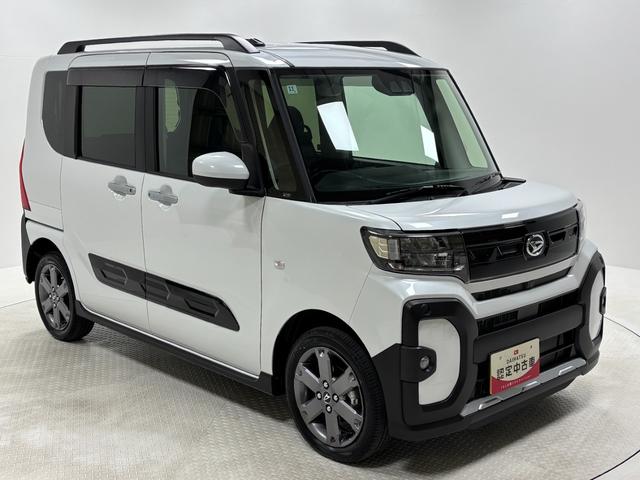 タント ファンクロスターボ　ディスプレイオーディオ　バックカメラ　　シートヒーター　ターボエンジン　クルーズコントロール　両側電動スライドドア　オートライト　オートエアコン　ＬＥＤヘッドランプ　ＬＥＤフォグランプ　ＣＶＴ（7枚目）