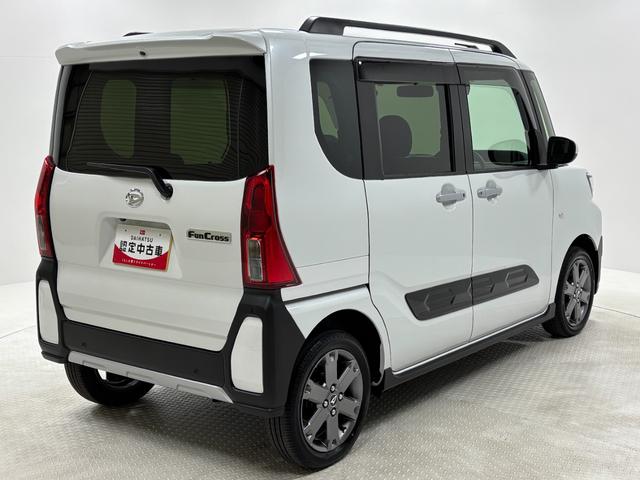 タント ファンクロスターボ　ディスプレイオーディオ　バックカメラ　　シートヒーター　ターボエンジン　クルーズコントロール　両側電動スライドドア　オートライト　オートエアコン　ＬＥＤヘッドランプ　ＬＥＤフォグランプ　ＣＶＴ（9枚目）