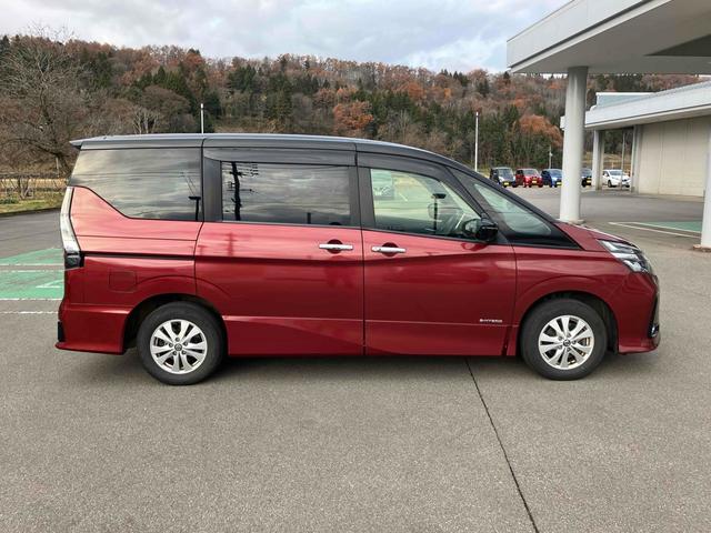 セレナ ハイウェイスターＶ　４ＷＤ　ＥＴＣ　全周囲カメラ　ナビ　ＴＶ　クリアランスソナー　オートクルーズコントロール　衝突被害軽減システム　両側電動スライドドア　ＬＥＤヘッドランプ　スマートキー　アイドリングストップ（14枚目）